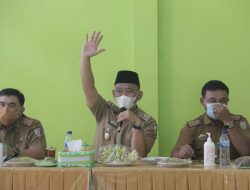 Pemkab Bina Perangkat Wates Selatan