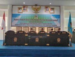 Wabup Pesibar Hadiri Rapat Penyampaian Pandangan Umum Fraksi
