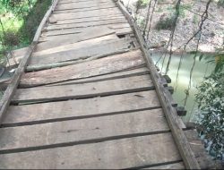 Rentan Kecelakaan, Masyarakat Minta Jembatan Gantung Penghubung Talang Padang-Pugung Diperbaiki