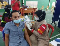 Polda Gelar Vaksinasi ke-2 di PT Wong Coco