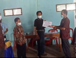 Pekon Simpang Kanan Bagikan BLT Dana Desa Tahap Lima untuk 30 KPM