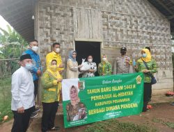 Majelis Taklim Al-Hidayah Bagikan 100 Sembako ke Masyarakat Kurang Mampu dan Isoman