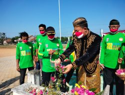 Ketua KORMI Ziarah Kubur di Makam Pahlawan dan Berikan Tali Asih 12 Veteran