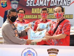 PSMTI Pringsewu Serahkan Bansos Untuk Penanganan Covid-19