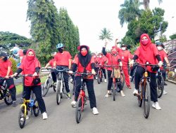 HUT Gocak ke-1, Dewi Handajani Ikuti Gowes Bareng