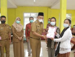 Penghayat Kepercayaan di Pringsewu Dapat Akta Perkawinan dan KK