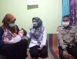 Bupati Tanggamus Kembali Beri Bantuan ke Sejumlah Warga yang Sakit