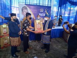 Taufik Basari Gelar Reses di Pringsewu Bagikan Alsintan