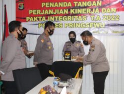 Polres Pringsewu Lakukan Penandatanganan Perjanjian Kinerja dan Fakta Integritas Tahun 2022