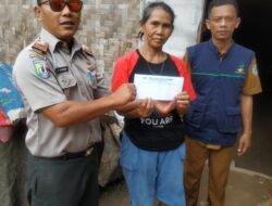 Pasca Banjir, BPBD Pringsewu Gandeng Pegiat Sosial Salurkan Bantuan
