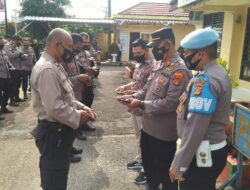 Cegah Pelanggaran Disiplin, Kapolsek Pagelaran Periksa Sikap Tampang Personil
