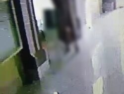 Tertangkap CCTV, Pencuri Kotak Amal Masjid Al Khairi Pekon Kejayaan Belum Diketahui