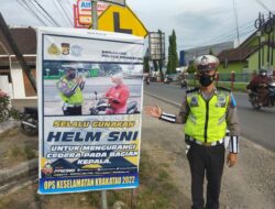 Antisipasi Kecelakaan Lalu Lintas, Satlantas Pringsewu Pasang Banner dan Spanduk