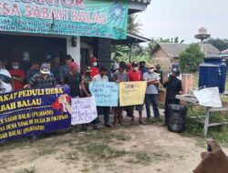 Masyarakat Sabah Balau Tuntut Kades Pujianto Dipecat dan Diproses Hukum