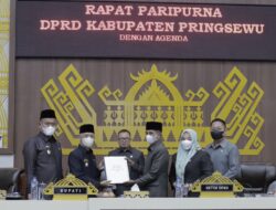 Bupati Pringsewu Sampaikan LKPJ 2021