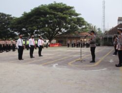 Kapolres Pringsewu Pimpin Upacara Korp Raport Kenaikan Pangkat dan Pemberian Penghargaan