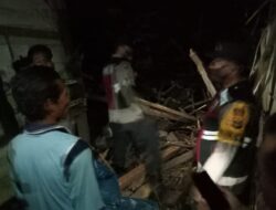 Akibat Hujan Deras Disertai Angin Kencang Rumah Warga Pekon Pariaman Ambruk