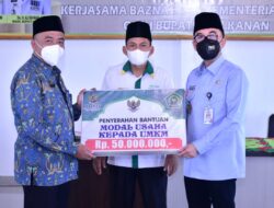 Baznas Way Kanan Bagikan Paket Sembako, dan Sumbang Permodalan UMKM