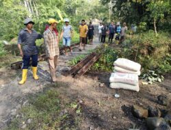 Jembatan Penghubung Kampung Bumi Baru Rusak Parah Belum Tersentuh Dinas PU Way Kanan