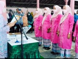 Nur Endah Lantik TP-PKK dan Bunda Paud Kecamatan Blambangan Pagar