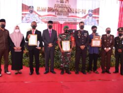 Kapolres Pringsewu Beri Penghargaan Warga