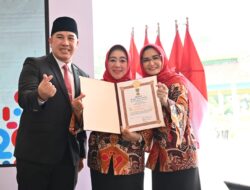 Dendi Diberi Penghargaan Tanda Kehormatan Satyalencana Wira Karya dari Presiden RI