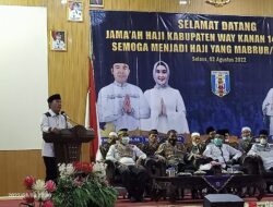 Raden Adipati Surya Sambut Kedatangan 106 Jemaah Haji Way Kanan