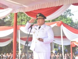 Pimpin Upacara HUT RI ke-77, Azwar Hadi Imbau Masyarakat Jaga Kesehatan