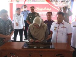 Pemkab Lamsel Terima Penghargaan UHC 2022 BPJS Kesehatan