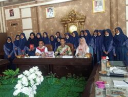 Siswa SMPN 1 Blambangan Umpu Kunjungi DPRD Way Kanan