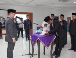 Sekdakab Way Kanan Lantik Lima Pejabat