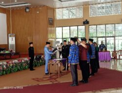 Raden Adipati Serahkan SK PNS Way Kanan