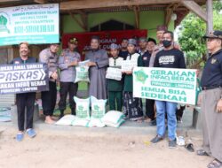 Jumat Curhat, Polres Pringsewu dan Paskas Salurkan Bansos di Ponpes Ash Sholihah