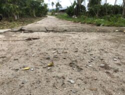 Jalan DD Padang Cahya Baru Dibangun Rusak, Diduga Dikerjakan Asal-Asalan