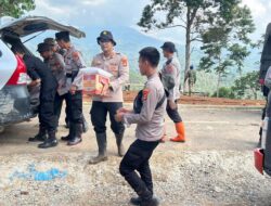 Polda Lampung Dirikan Dapur Umum Untuk Warga di Banjit Way Kanan