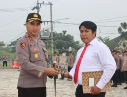 Satu Polisi Berprestasi Dapat Apresiasi Kapolres Pringsewu