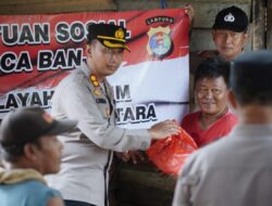 Polres Lampura Salurkan Bansos ke Warga Terdampak Bencana Banjir