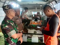 Tim Gabungan Polri, TNI dan Basarnas evakuasi korban tenggelam