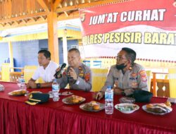 Guna Menyalurkan Aspirasi Masyarakat Polres Pesisir Barat Secara Rutin Laksanakan Jumat Curhat