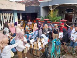 Gerindra Lampung dan Pira Beri Bantuan Korban Kebakaran di Tanjungkarang Pusat