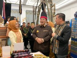 Pemkab Pesawaran Pamerkan Hasil Kerajinan Kain Sulam Jelujur di Lampung Craft IV 2023
