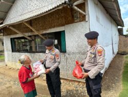 Hari Bhayangkara ke-77, Satuan Samapta Polres Way Kanan Gelar Bansos ke Warga