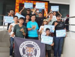 Peselancar Pesisir Barat Kembali Raih Juara Umum Pada Kejuaraan Surfing Di Kabupaten Kaur