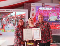 Nanda Indira Terima Penghargaan Tanda Kehormatan Satyalancana Wira Karya dari Presiden RI