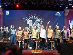 Gubernur Lampung Didampingi Dendi Ramadhona Membuka Malam Puncak HUT Kabupaten Pesawaran