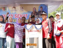 Ribuan Masyarakat Gedong Tataan Ikuti Jalan Sehat Peringati Hari Jadi ke-16 Kabupaten Pesawaran