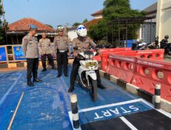 Kapolres Lampura Uji Perdana Praktek SIM Baru