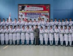 Pengukuhan 40 Anggota Paskibraka Kabupaten Pesisir Barat Tahun 2023 Oleh Bupati Pesibar