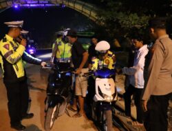 Polres Pringsewu Terjunkan Puluhan Personel di Lokasi Rawan Tawuran dan Balap Liar