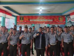 Karutan Kelas llB Krui M.Hendra Ibmansyah, Sambut Kunker KadivPas Kanwil Lampung Dr.Faried Junaedi Dalam Rangka Pengutan Petugas.